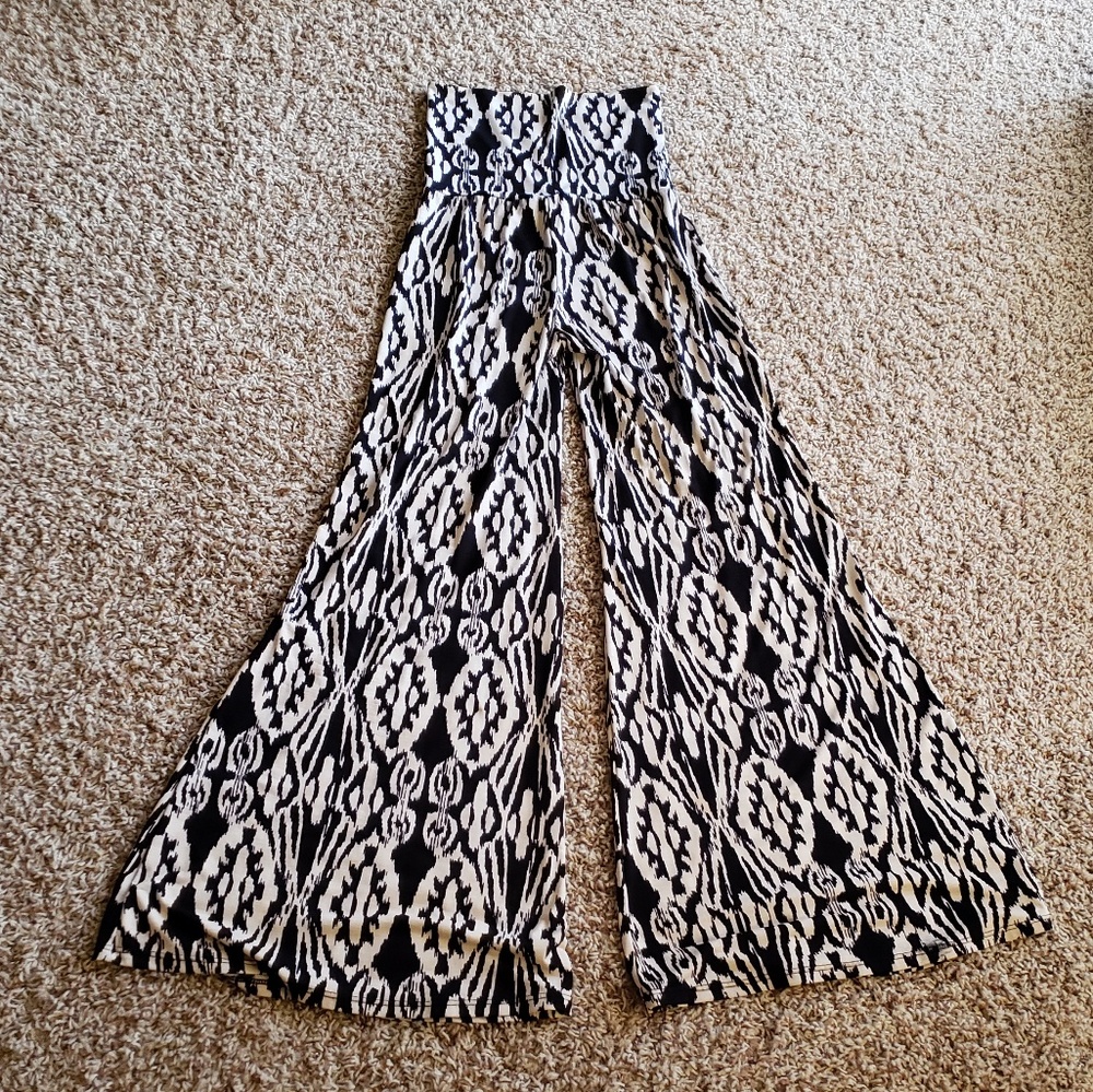 Boho Navy & Cream Patterned Flare Stretchy Pants